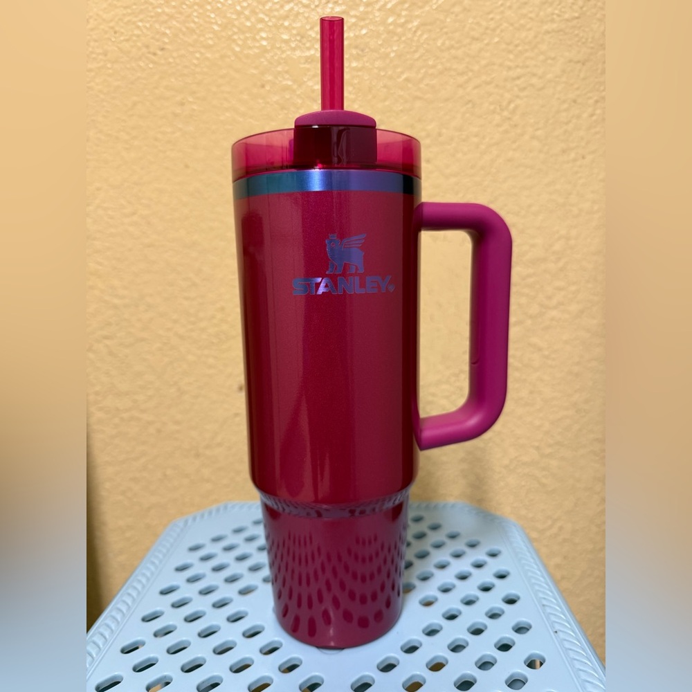 Stanley 30 oz Quencher Tumbler Berry Truffle
